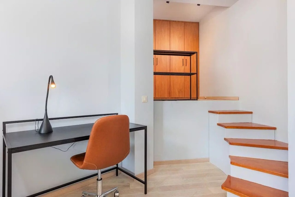 Hotel KADMO by Aycon 66/71