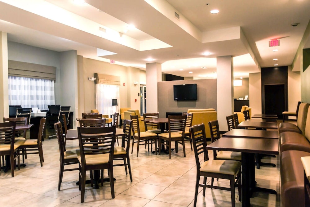 Sleep Inn & Suites Marion - Military Institute 32/43