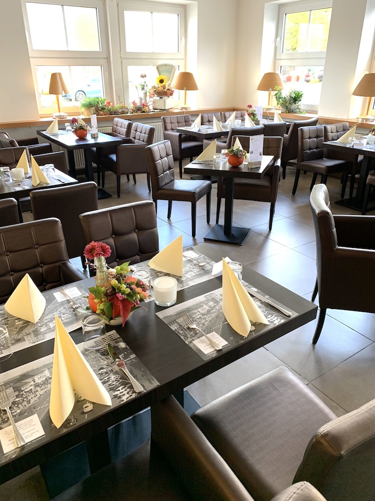 Boutique Hotel Goldene Henne 40/58