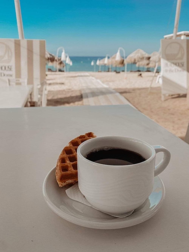 Dome Beach Marina Hotel and Resort 17/46