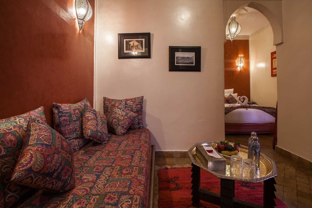 Riad Alaka 36/50