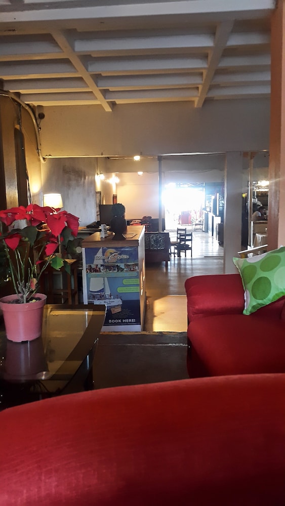 Hotel La Palapa 58/76