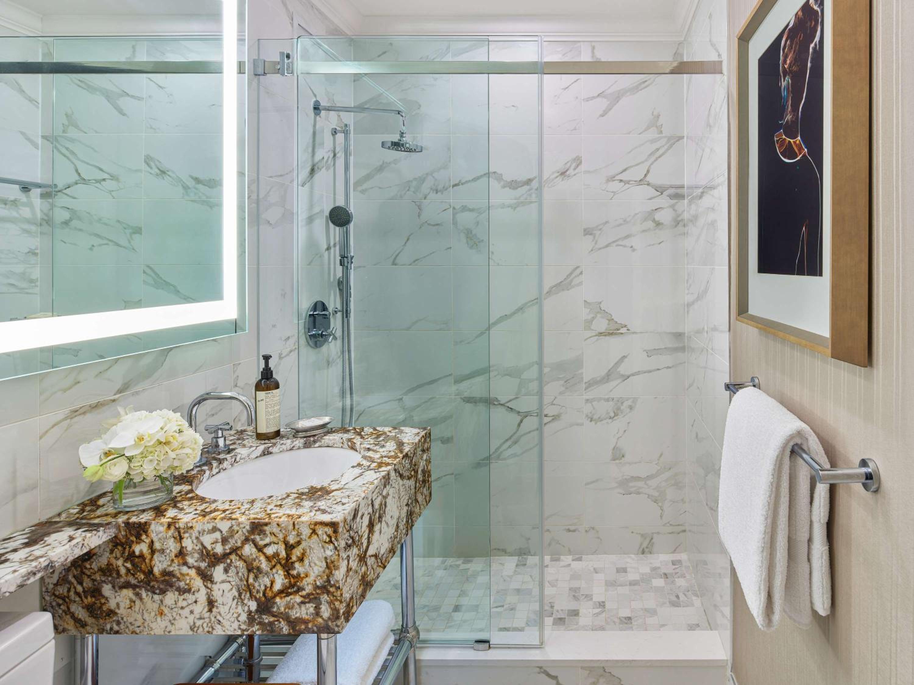 Fairmont Gold, Queen Bed، Fairmont Hotel Vancouver 4/4
