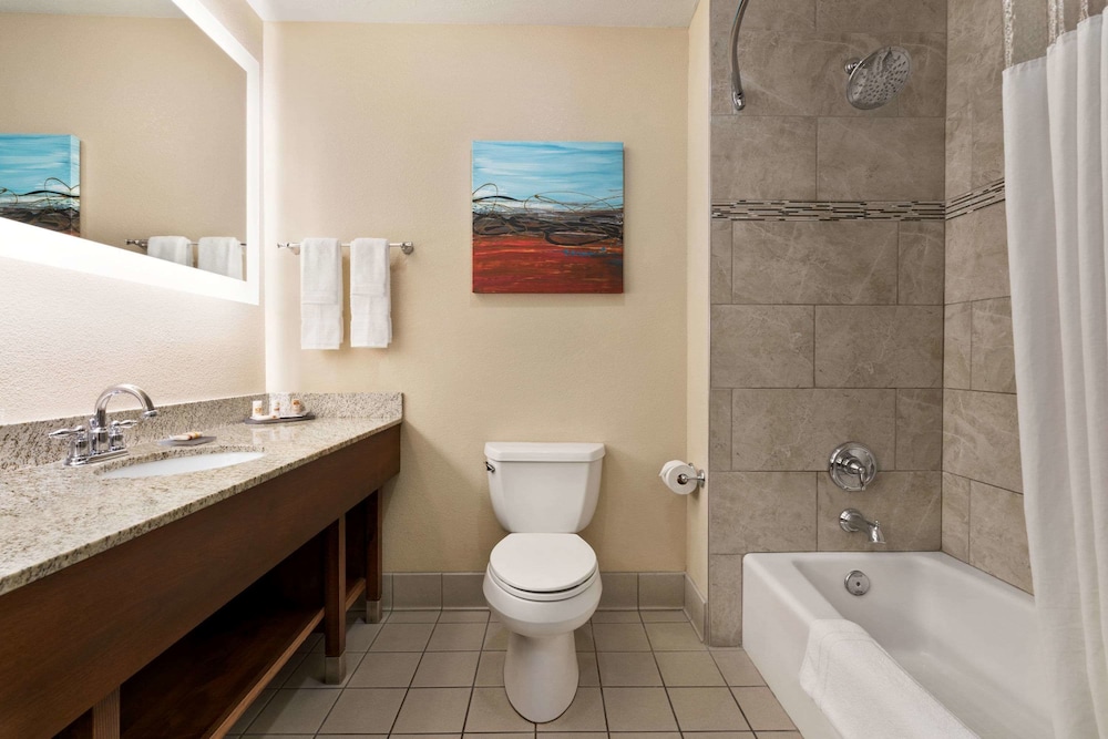 La Quinta Inn & Suites by Wyndham St. George 17/69