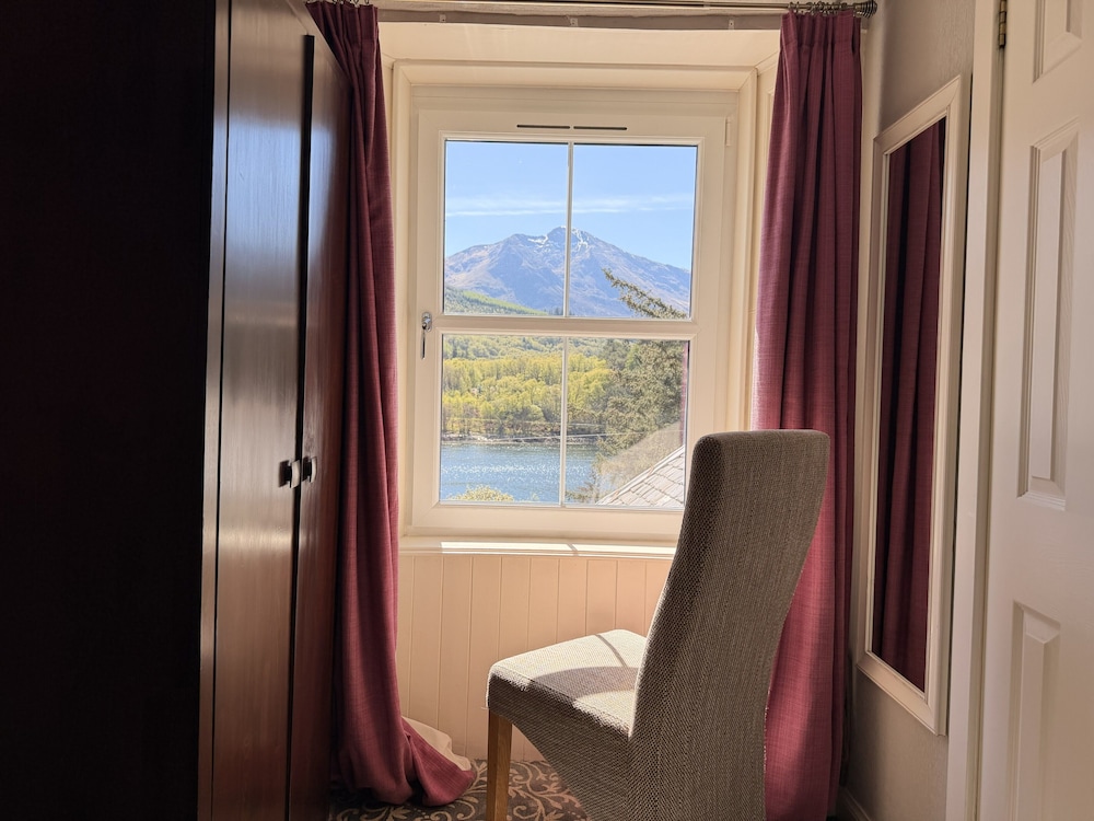 Loch Leven Hotel 23/50