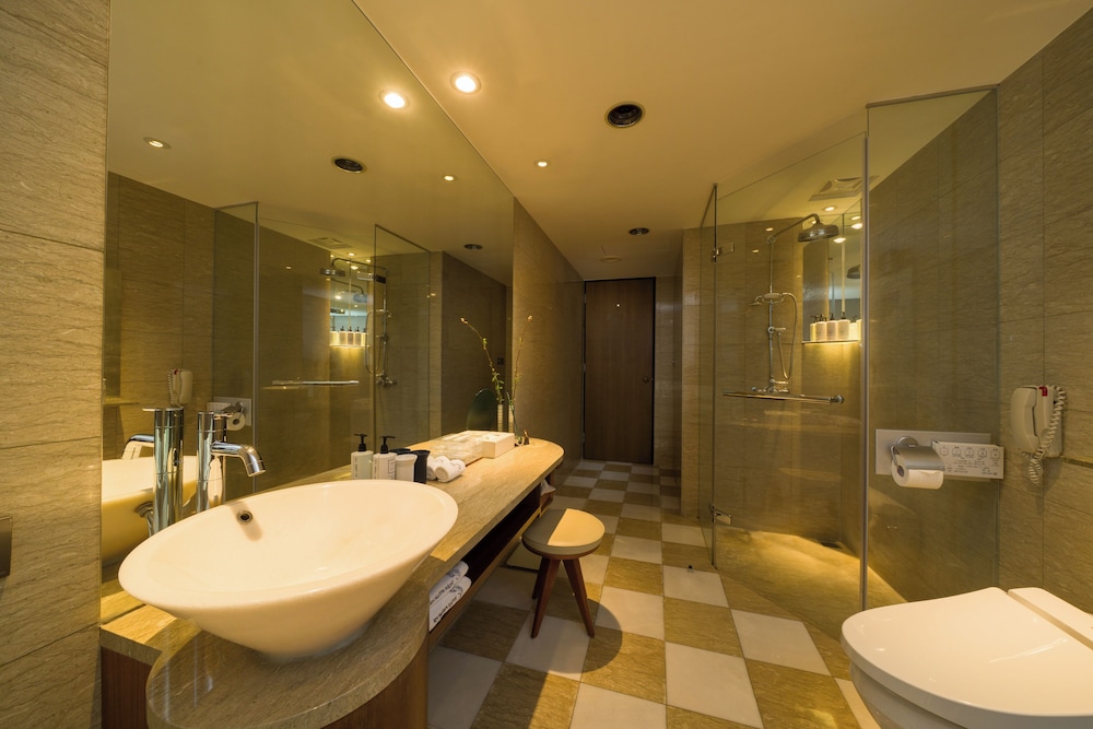 Les Suites Taipei Ching Cheng 67/67