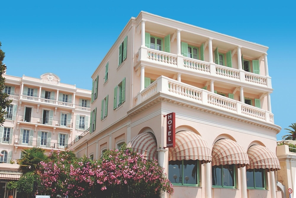 Hotel Vacances Bleues Le Balmoral 10/75