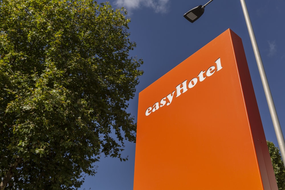 Easyhotel Reading 5/22