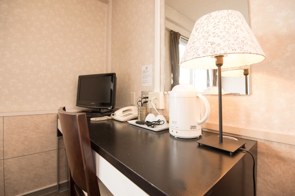 Kyoto Travelers Inn 50/54