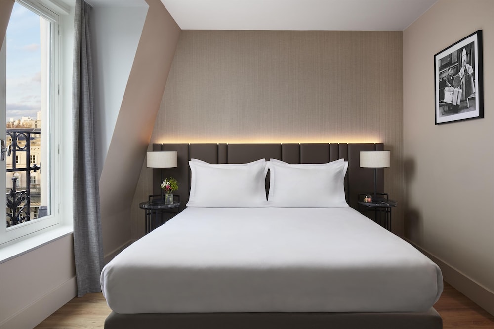 SUITE, WITH EXTRA BED, WITH VIEW