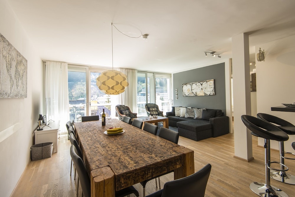 Haus Lothringen 37/50