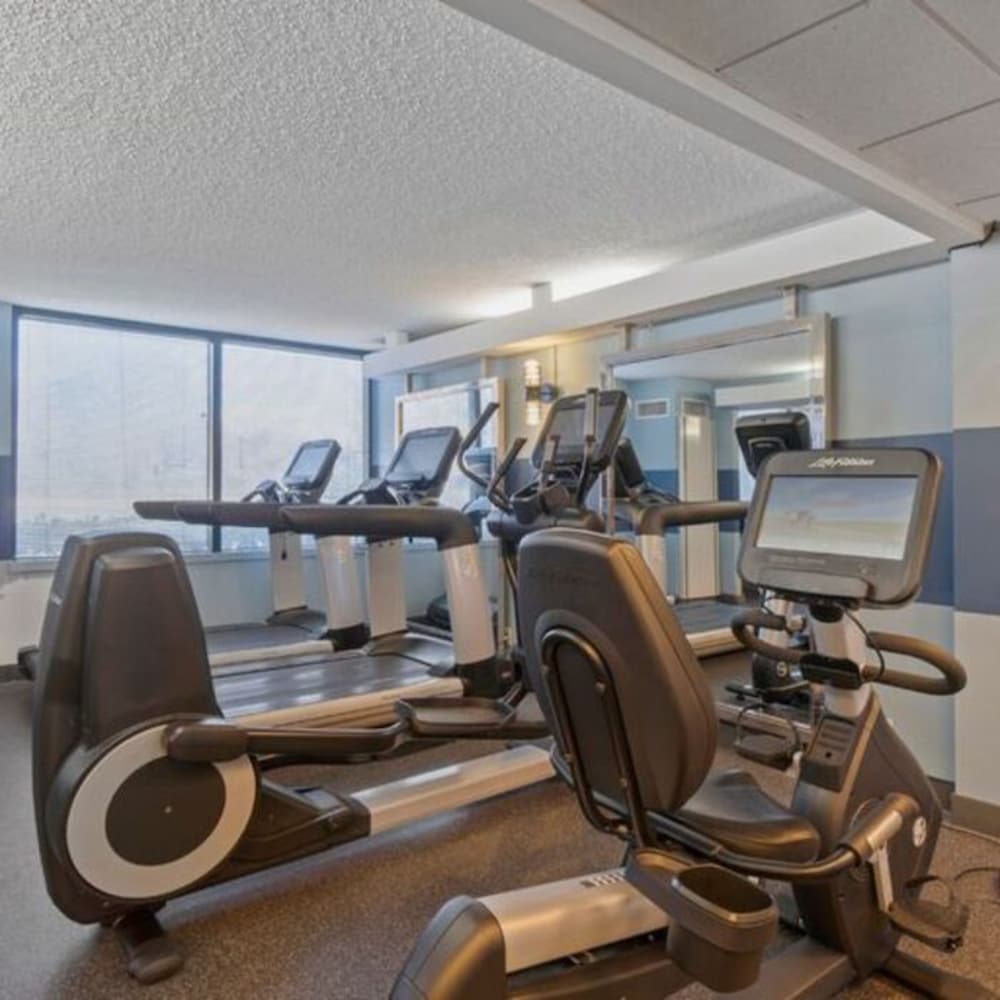 Four Points by Sheraton Charlotte 35/55