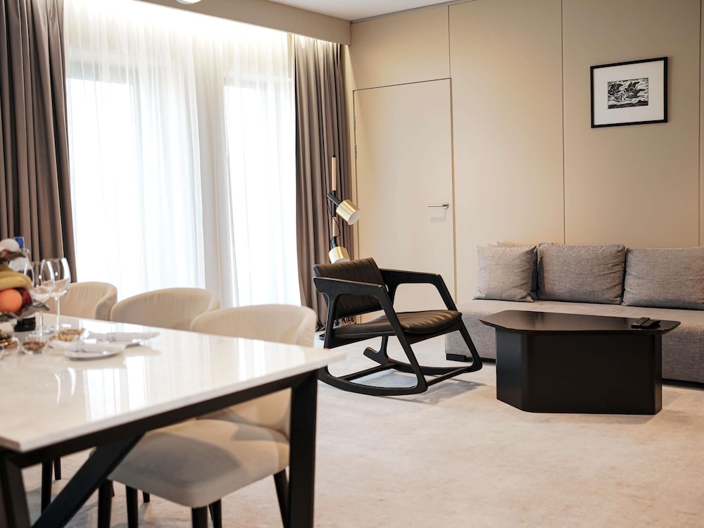 NOVOTEL Bishkek City Center 32/50