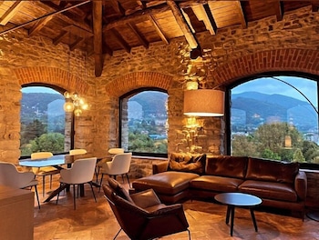 Hotel Castello Di Casiglio 54/79
