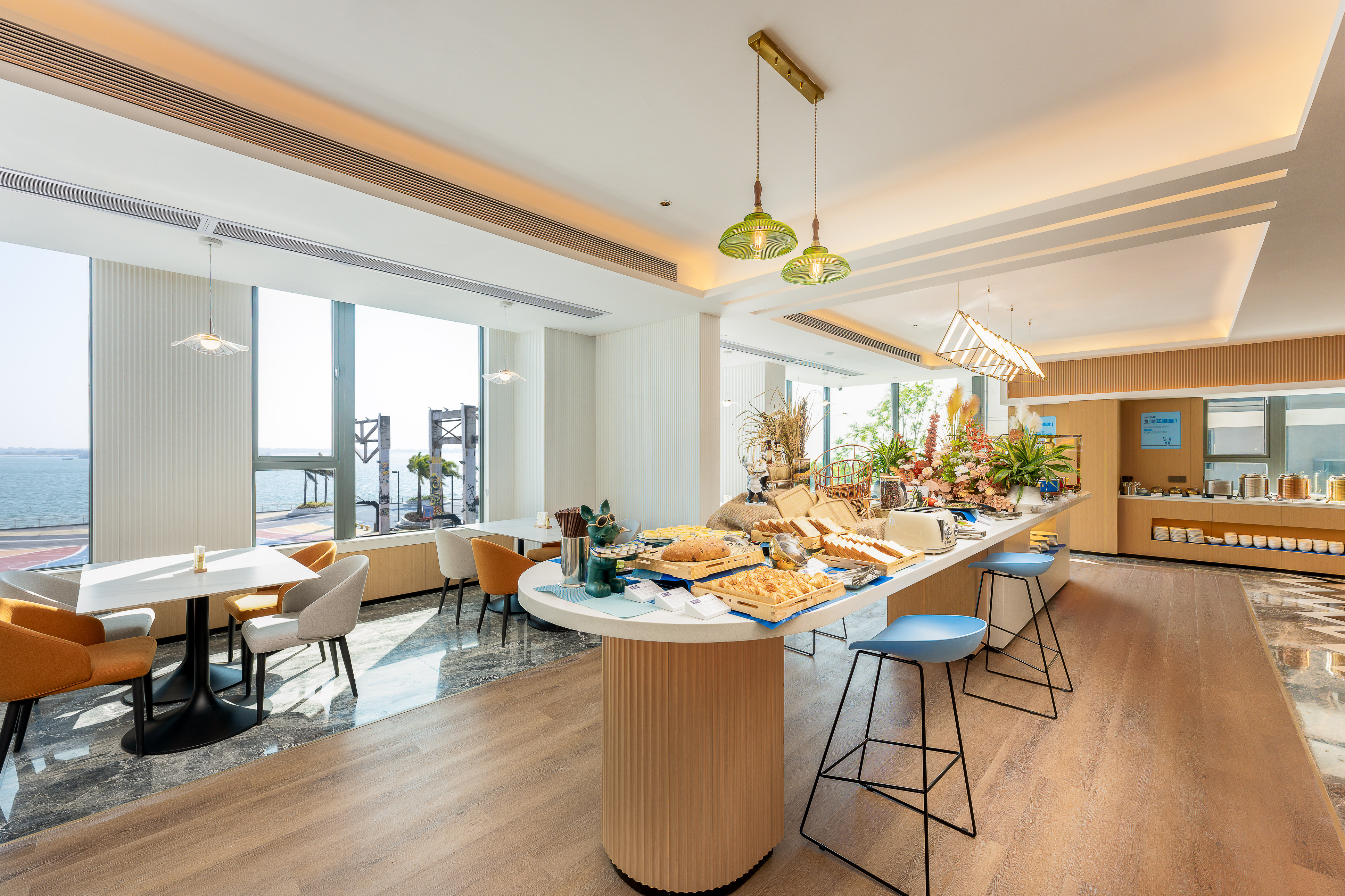 Holiday Inn Express Zhanjiang Coast 20/41