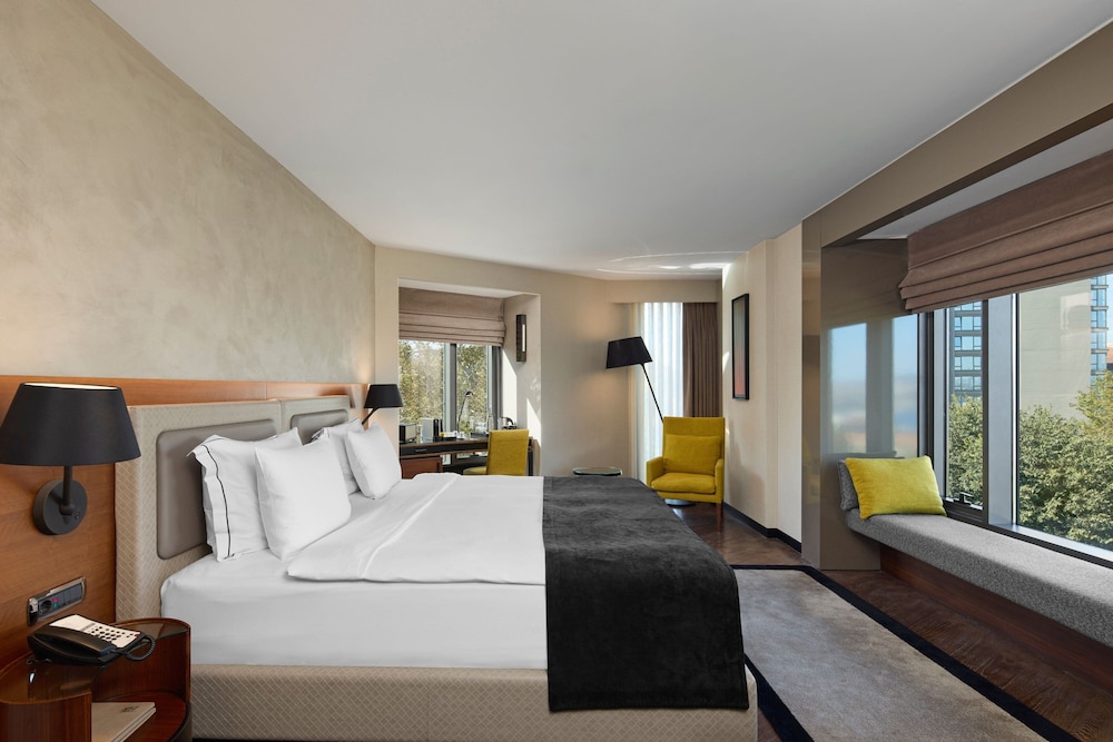 Bosphorus, Junior Suite, Queen Bed