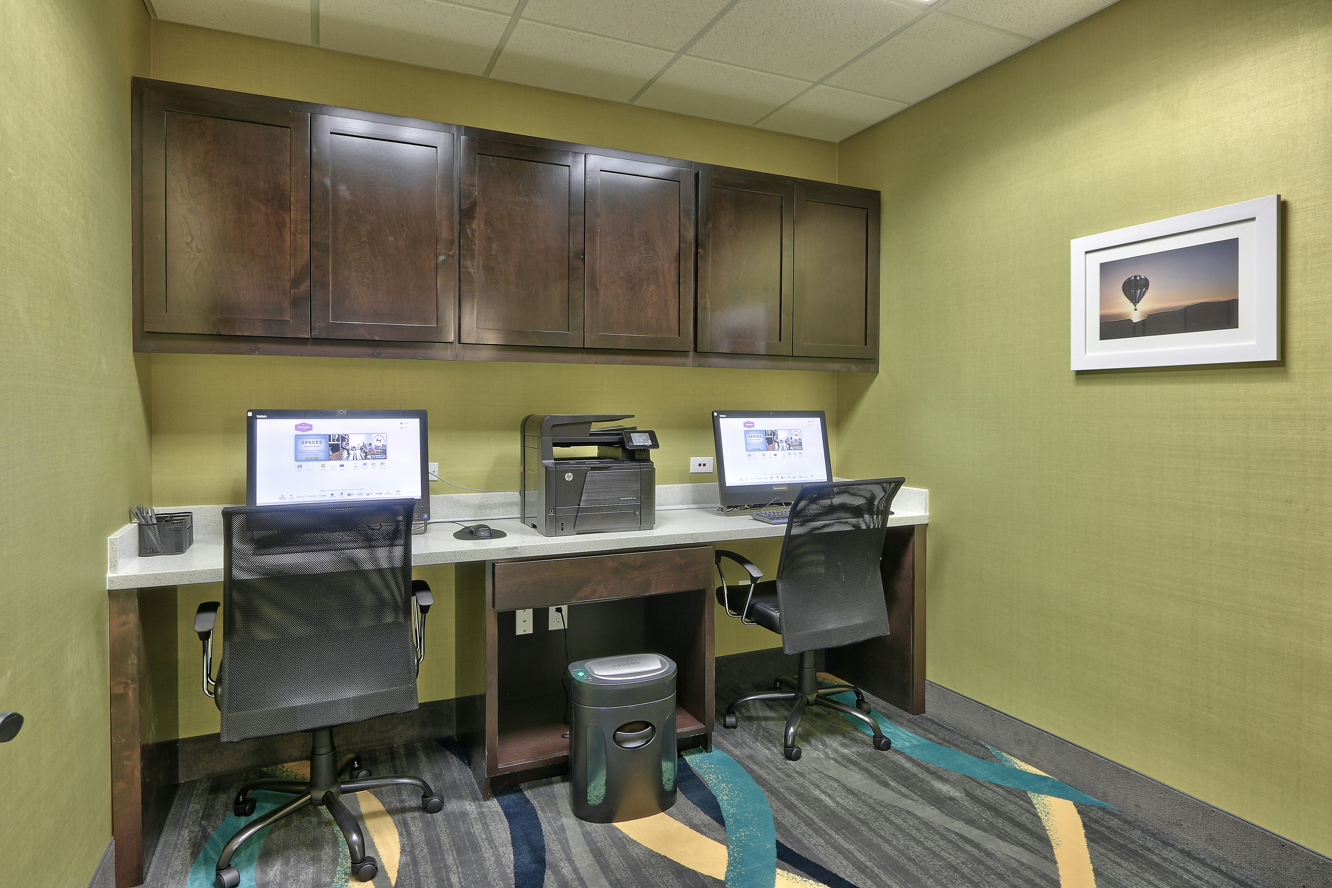 Hampton Inn Suites Albuquerque Airport 44/54