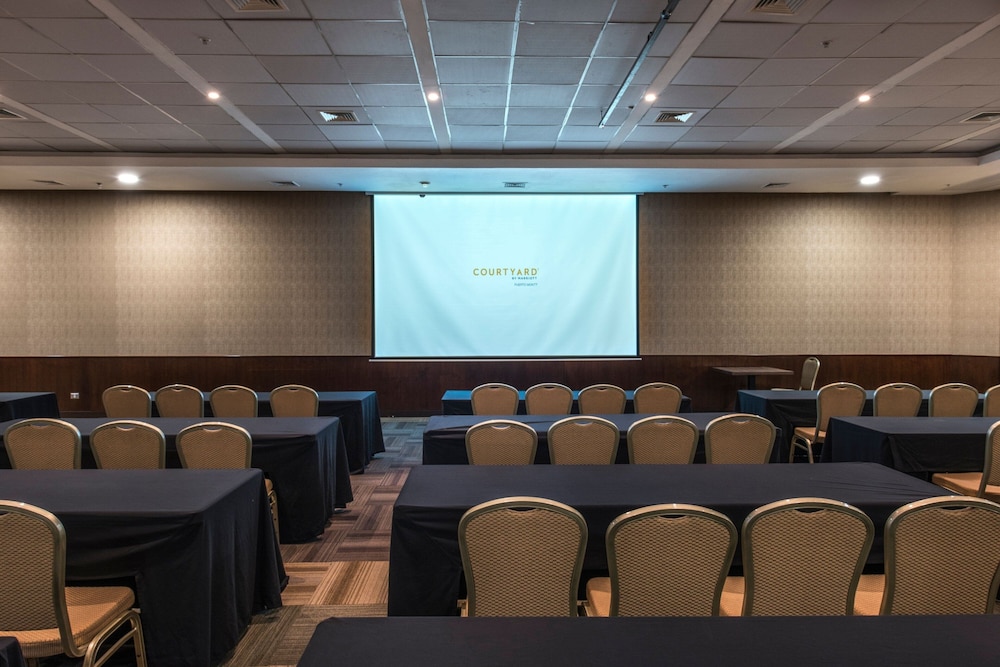 Hotel Courtyard by Marriott Puerto Montt 59/65