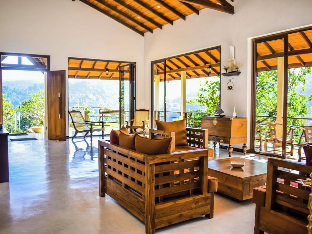 Aqua Dunhinda Villa & Nature Retreat 32/50