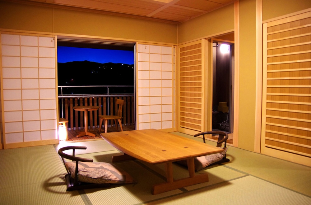 Gero Onsen Yukyunohana 32/50