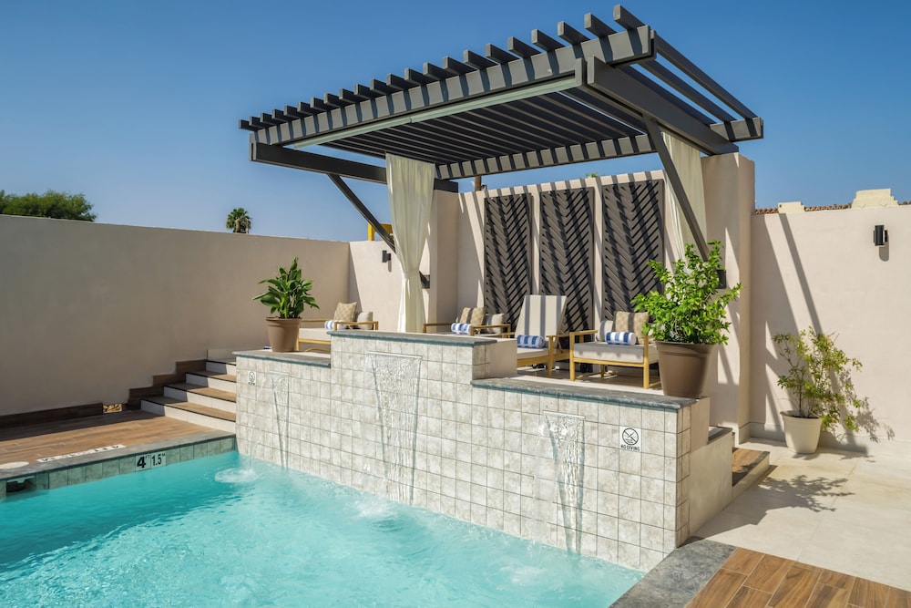 swimming pool spa