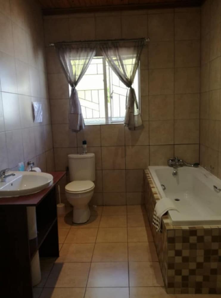 21 On Coetzee Guest House 20/22