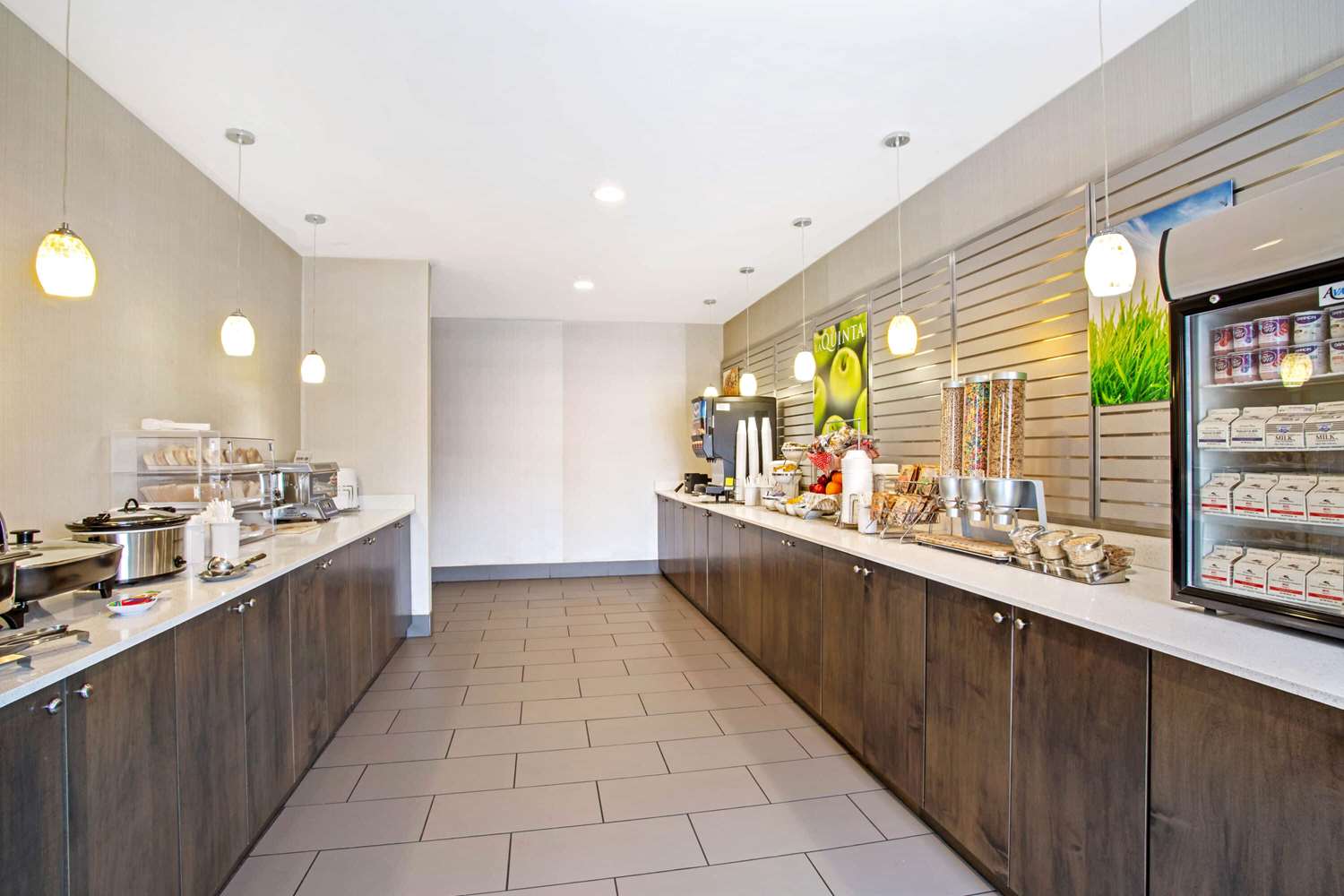 La Quinta Inn Suites By Wyndham York 11/53