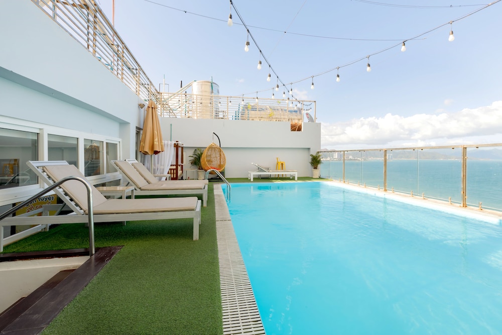 Paris Nha Trang Hotel & Apartment 65/72