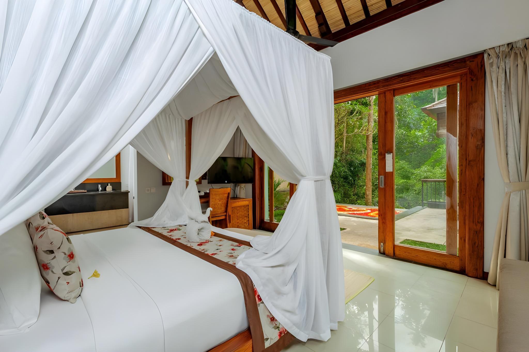 Pool, Luxury, Villa, Queen Bed