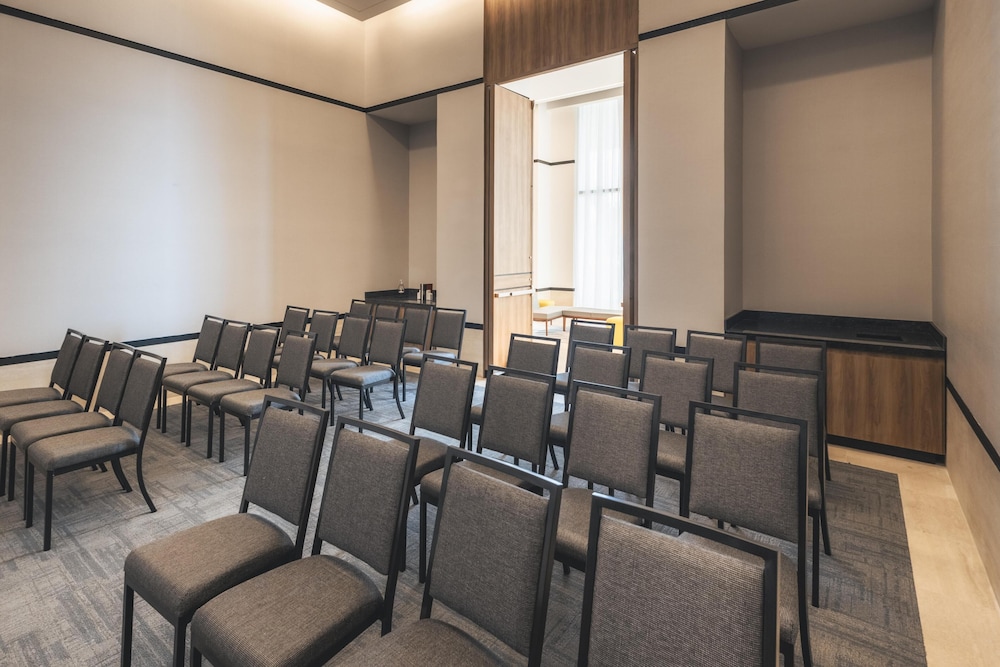Hyatt Place Cancun Airport 70/74