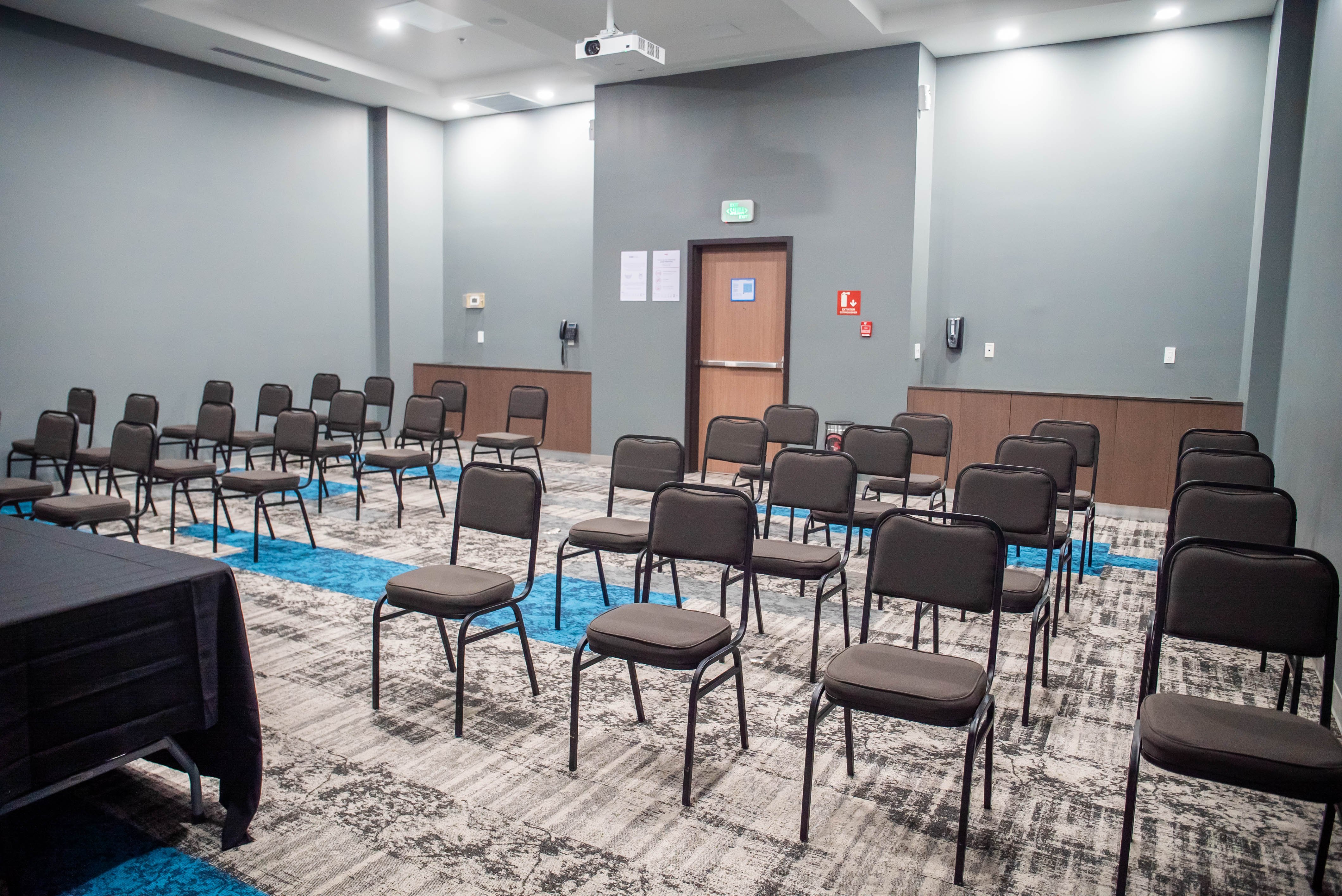 Holiday Inn Express and Suites Tijuana Otay 48/61