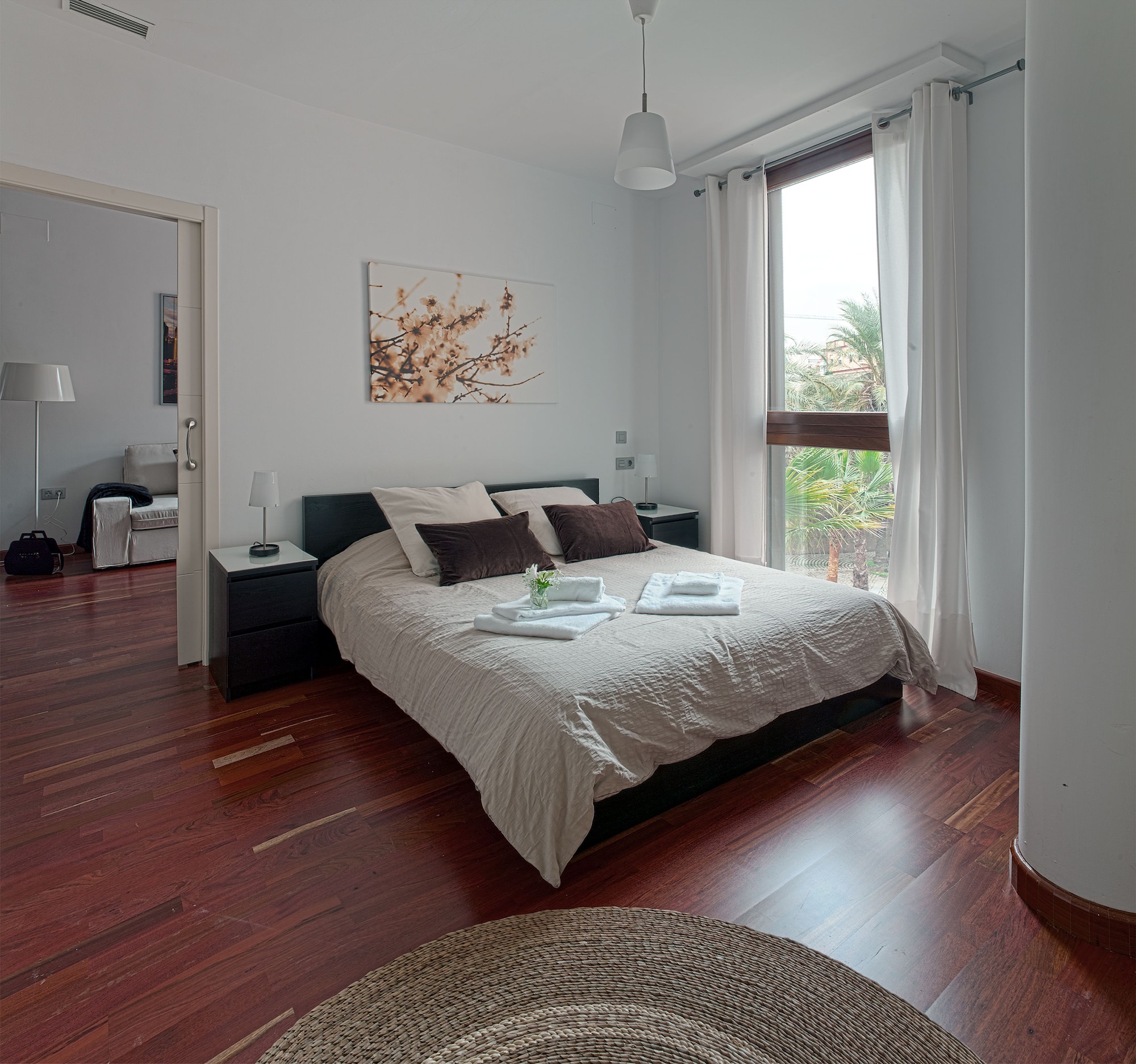 3 BEDROOMS, APARTMENT, 2 BATHROOMS