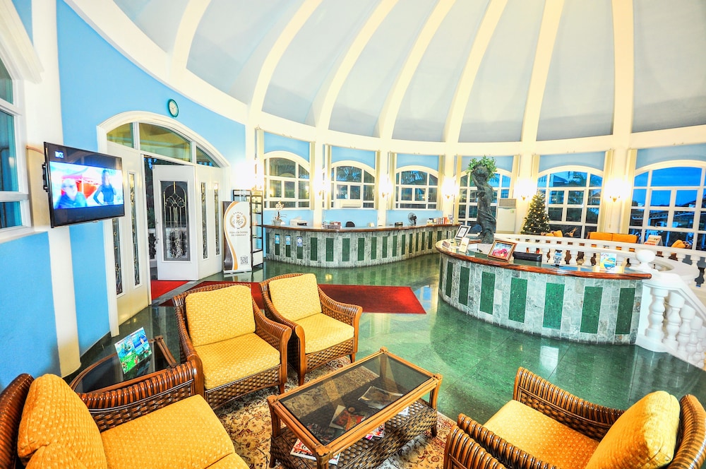 Monaco Suites De Boracay 35/44