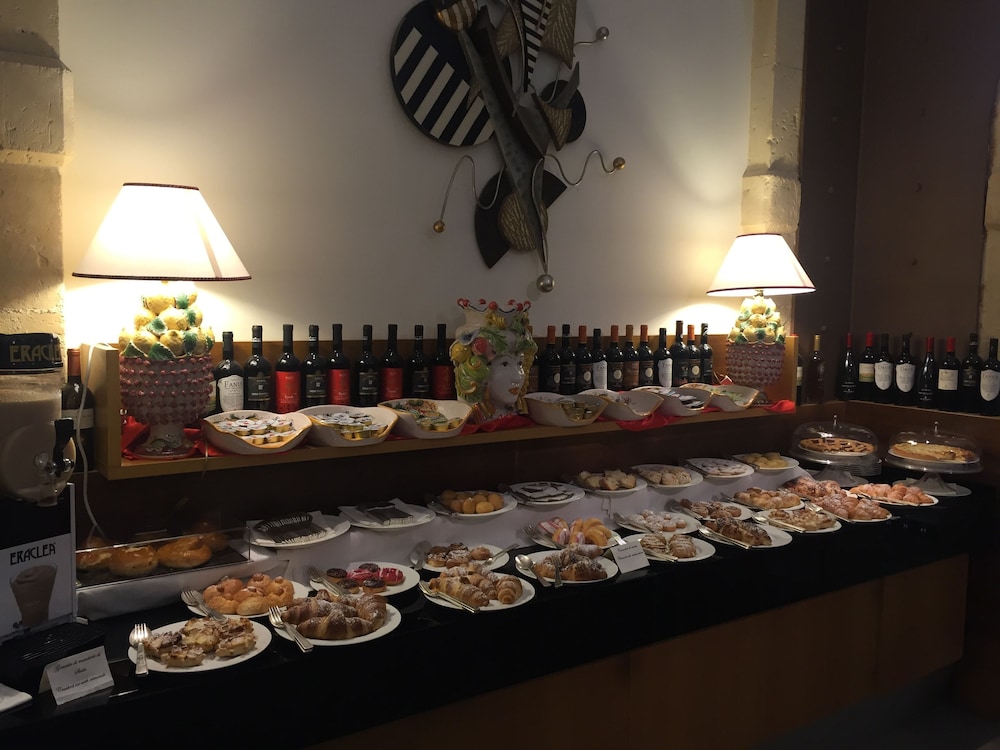 Grande Albergo Alfeo 54/60