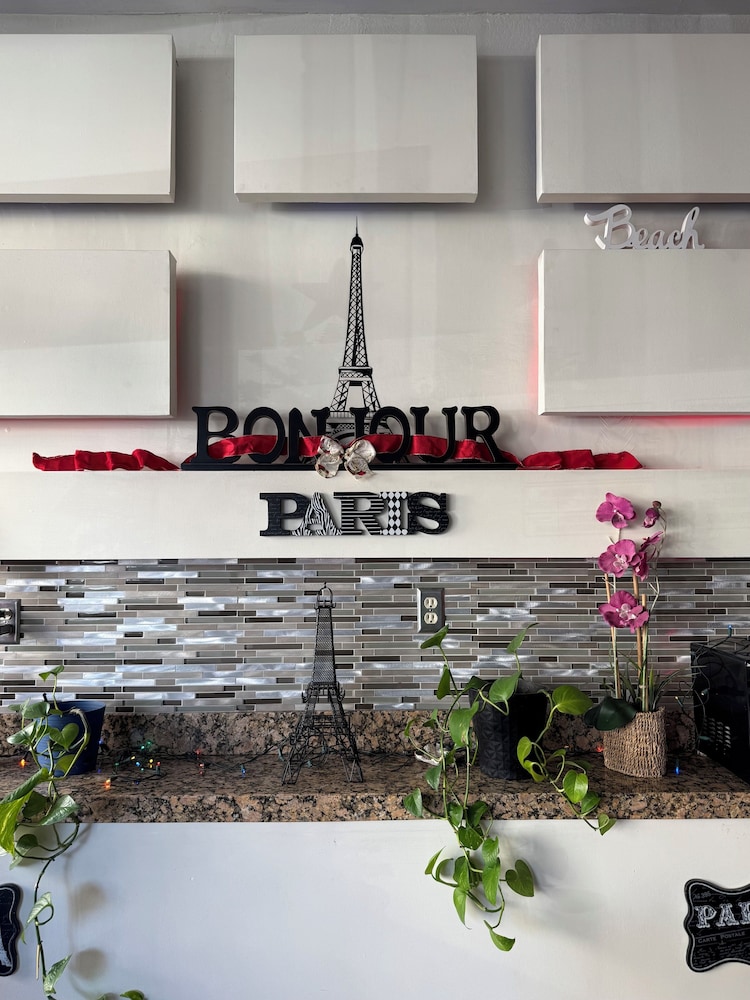 Paris Hotel 4/38