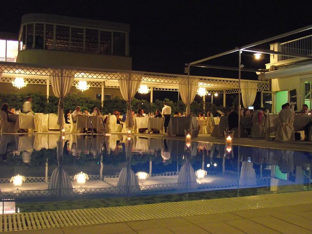 Zanhotel Meeting Centergross in BENTIVOGLIO