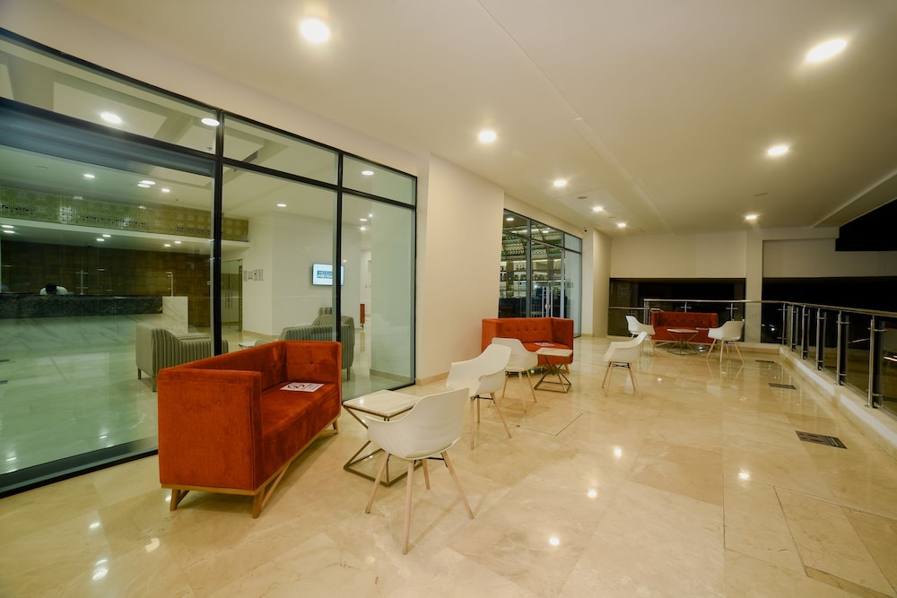 Hotel Dorado Plaza Alto Prado 17/26