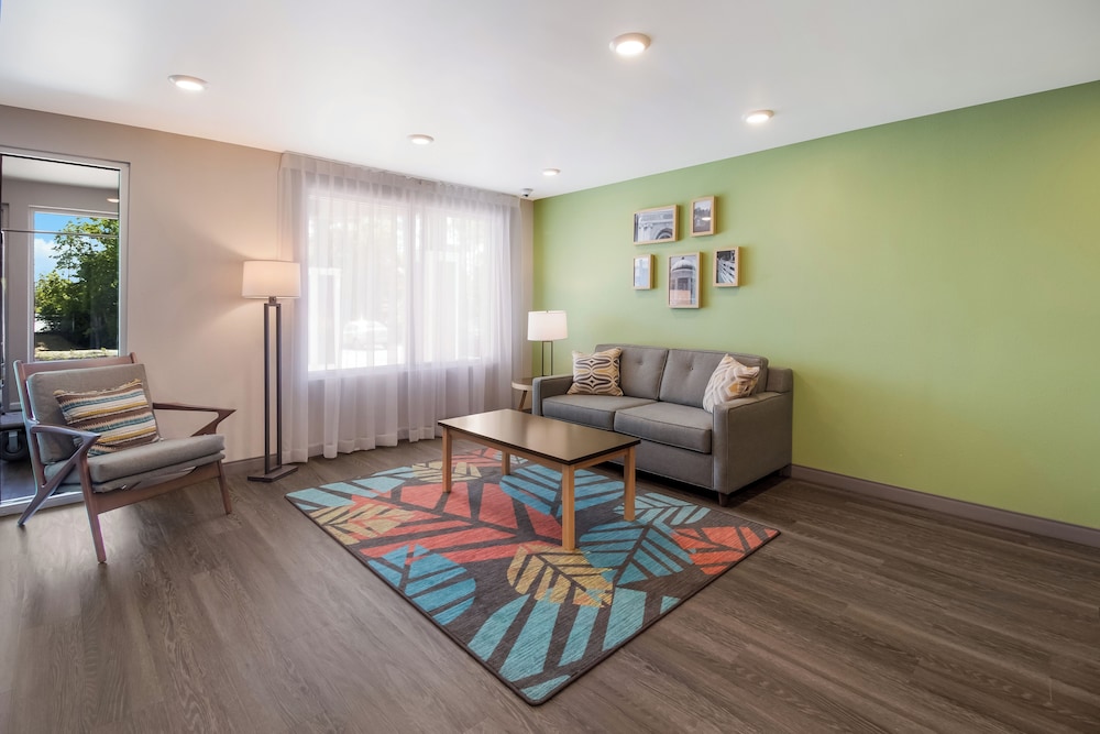 WoodSpring Suites Winston-Salem near Hanes Mall 38/61