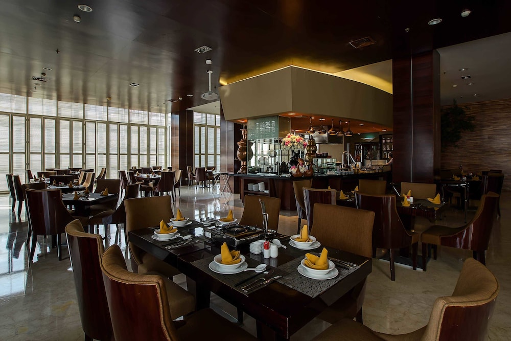 The Arista Hotel 55/74
