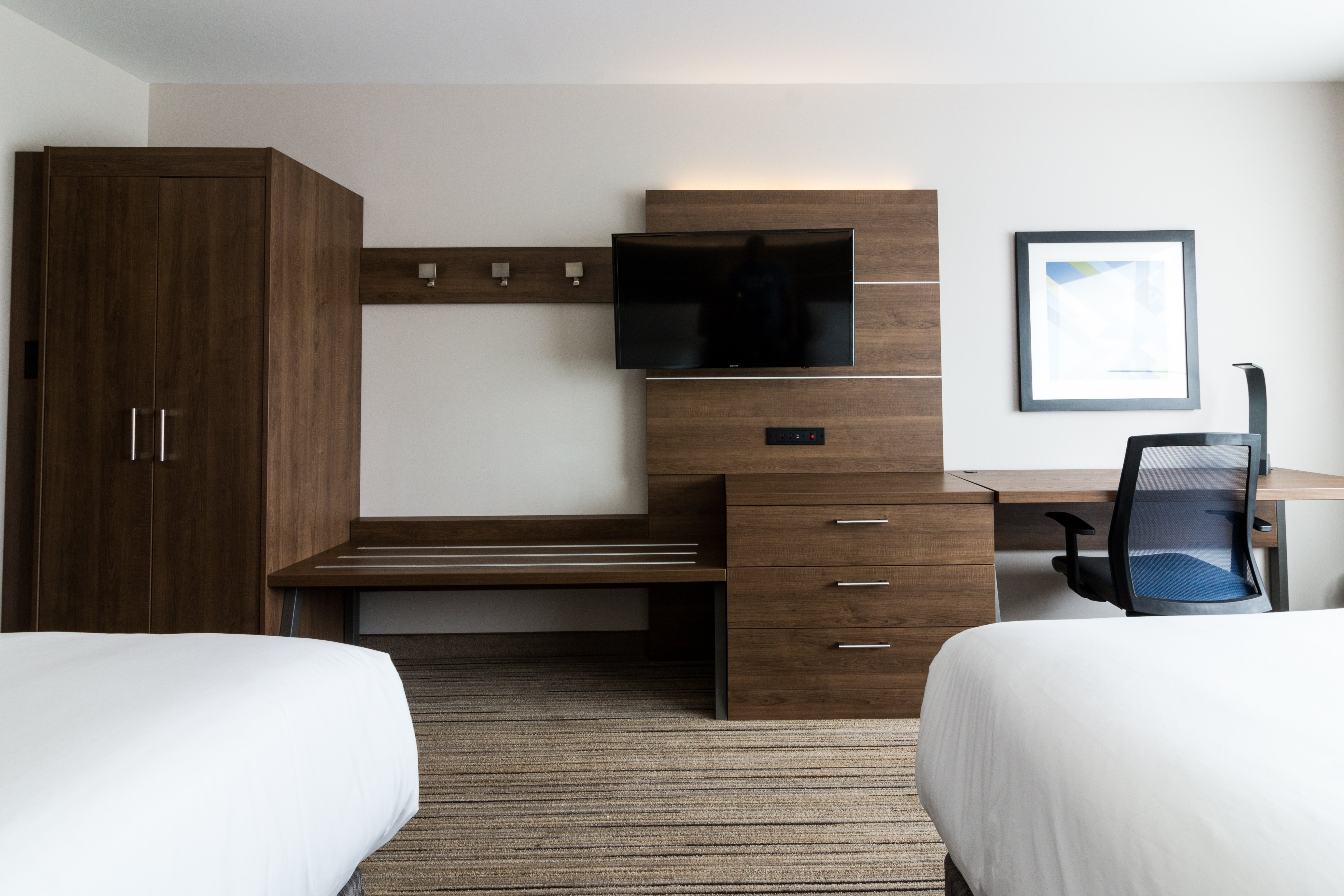 HOLIDAY INN EXPRESS VILLA RICA 12/38