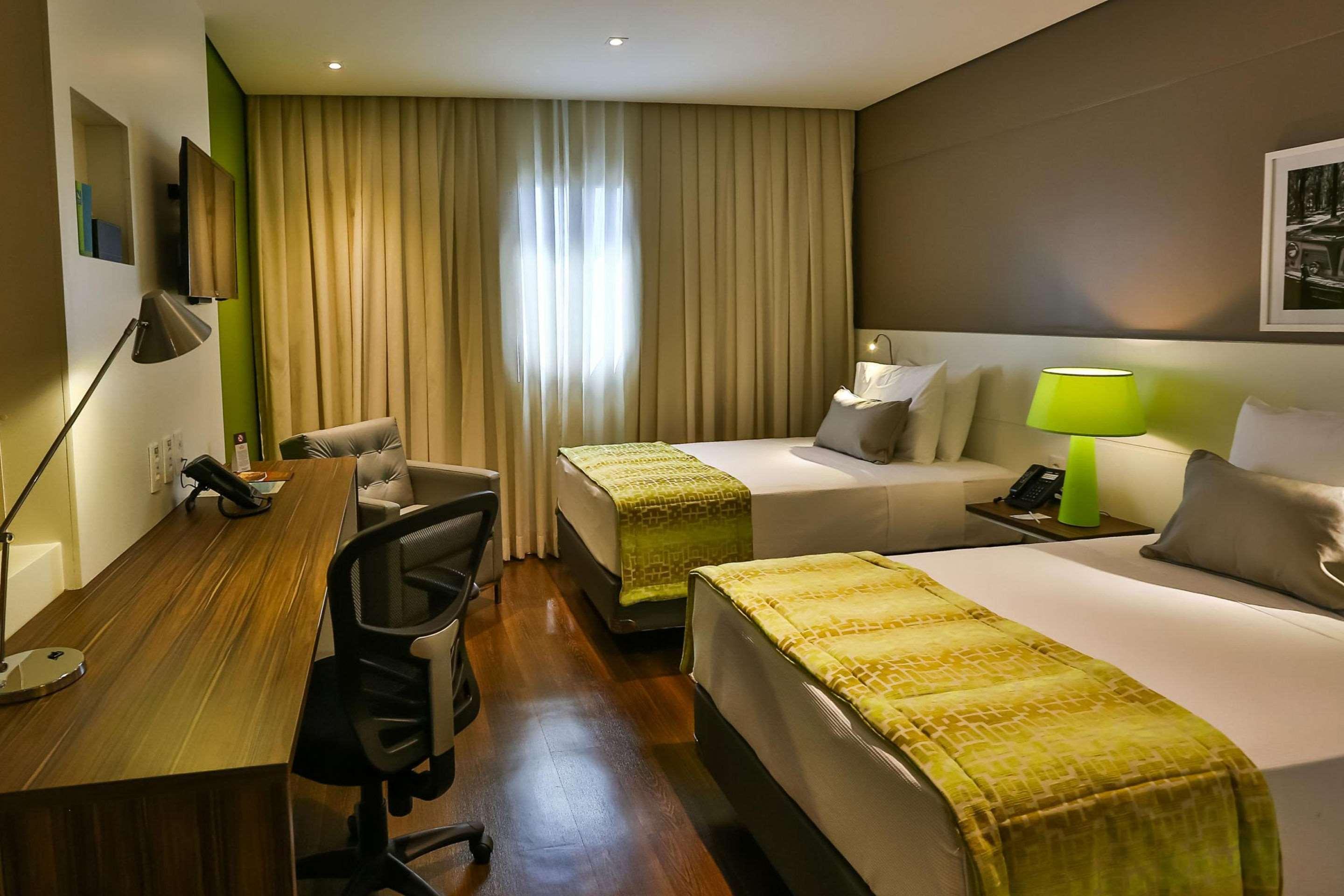 Deluxe, Double Bed