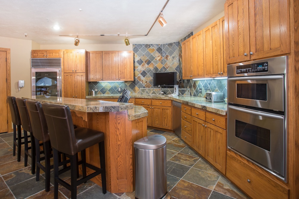 Deer Valley's Signature Collection 43/74