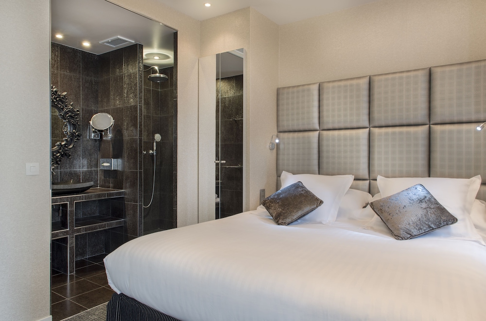 SUPERIOR, DOUBLE BED