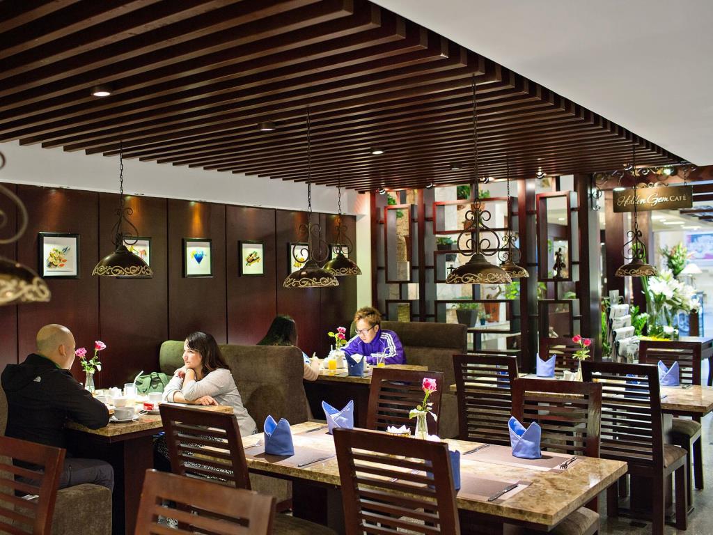 Hanoian Central Hotel and Spa 34/50