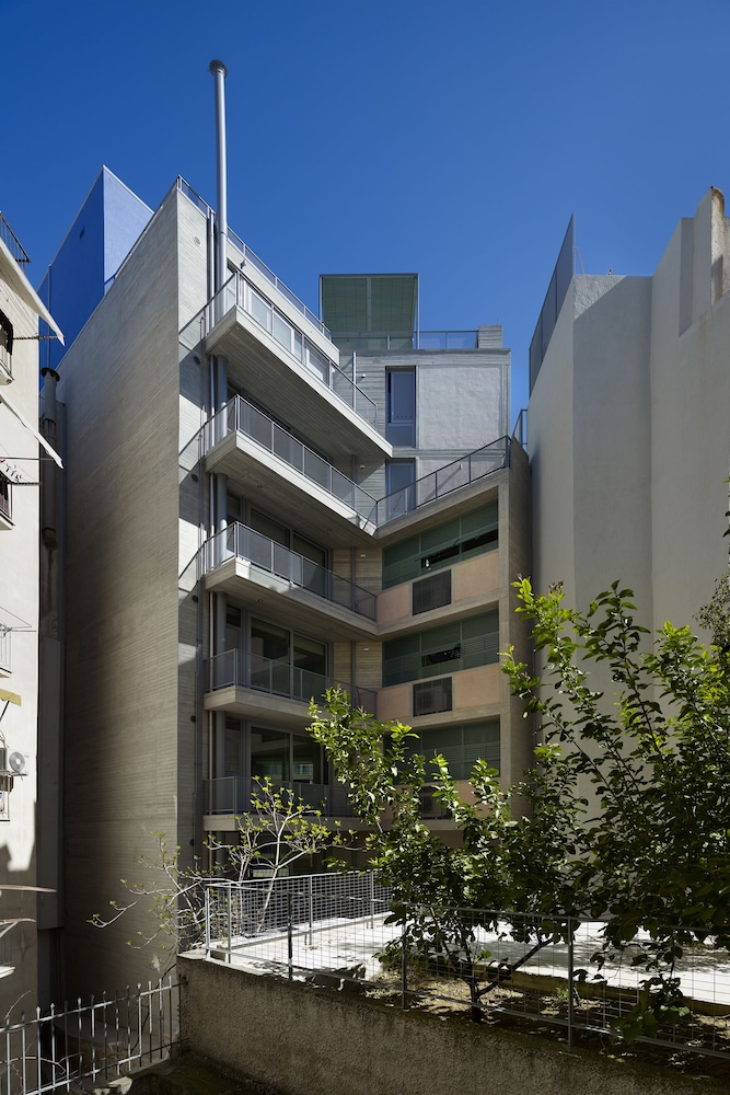 Athens BlueBuilding 6/50