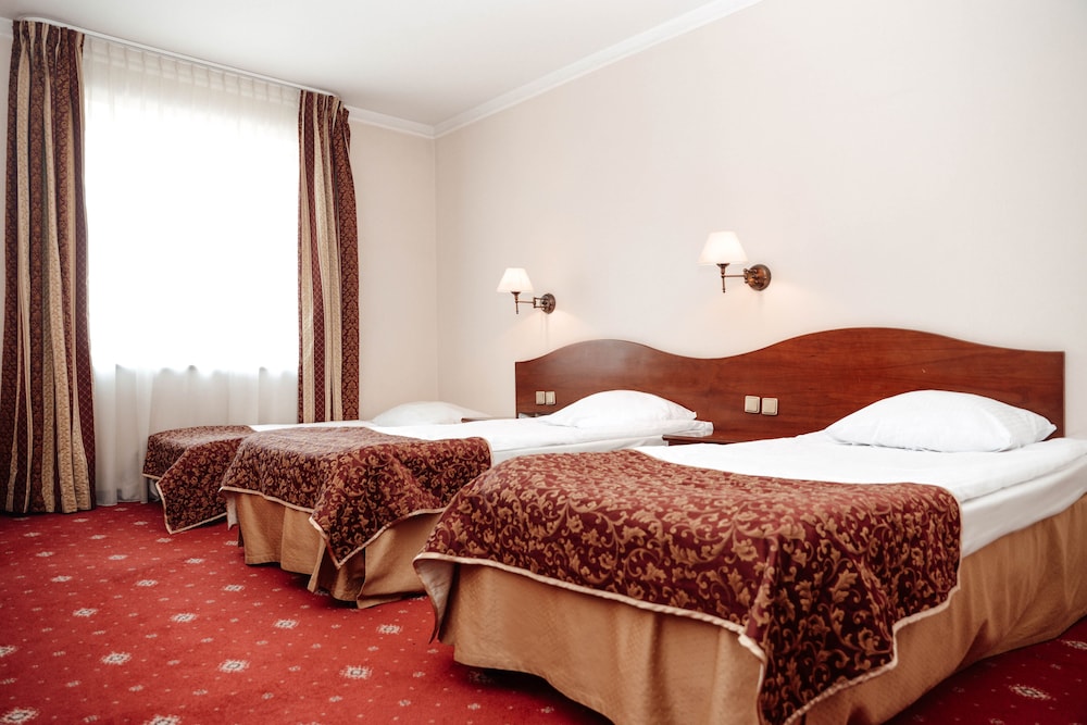 Hotel Sympozjum 11/50