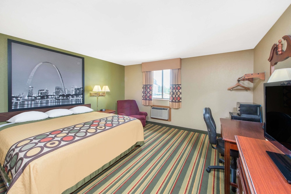 Super 8 By Wyndham Sikeston/Miner Area 24/41