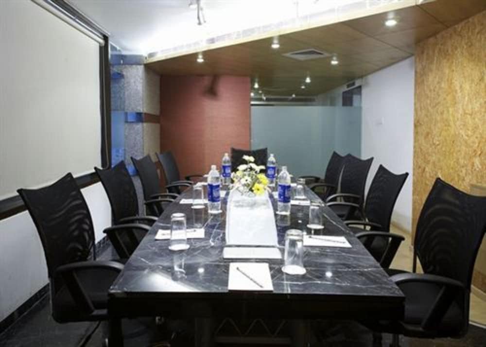 Hotel Satkar Residency 35/43