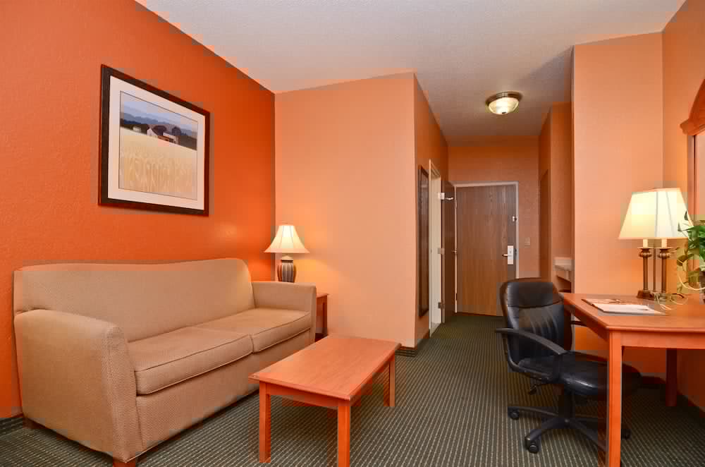 AmericInn by Wyndham Grinnell 41/60