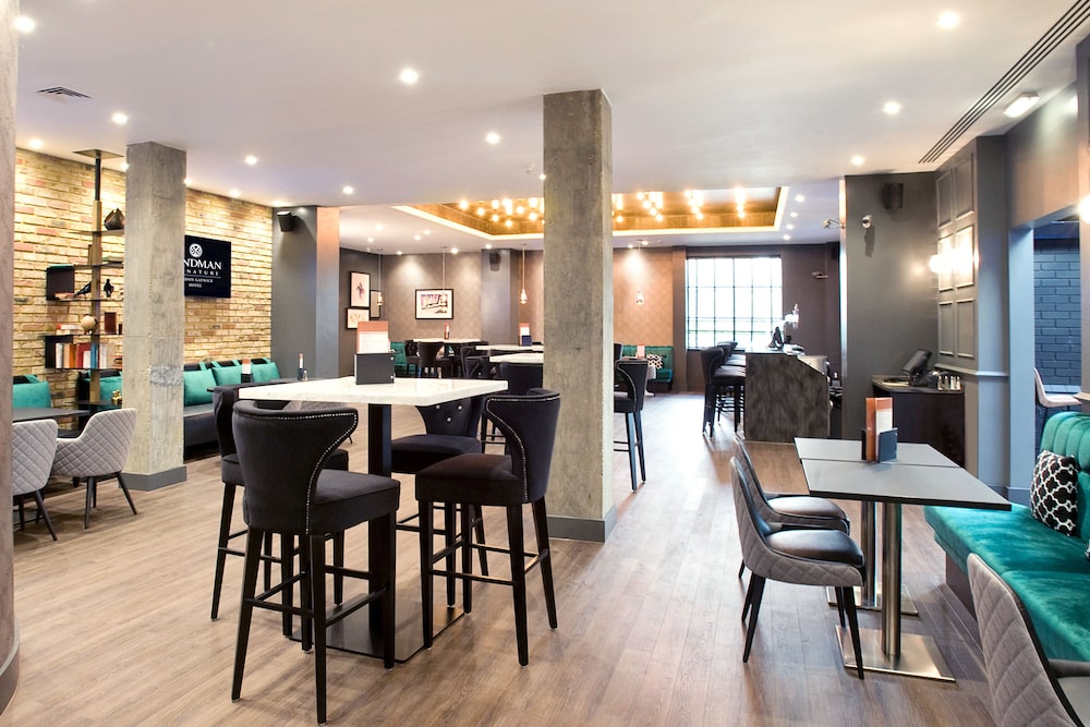 Sandman Signature London Gatwick Hotel 67/85